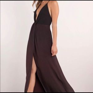 TOBI EYES ON YOU KNOTTED Maxi Dress